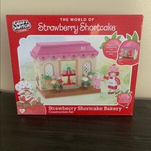 Strawberry Shortcake Bakery Construction Set 221
